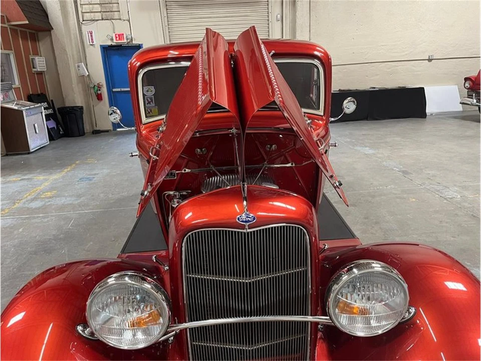 1932 Ford Model 18 & 40 - Image 9 of 31