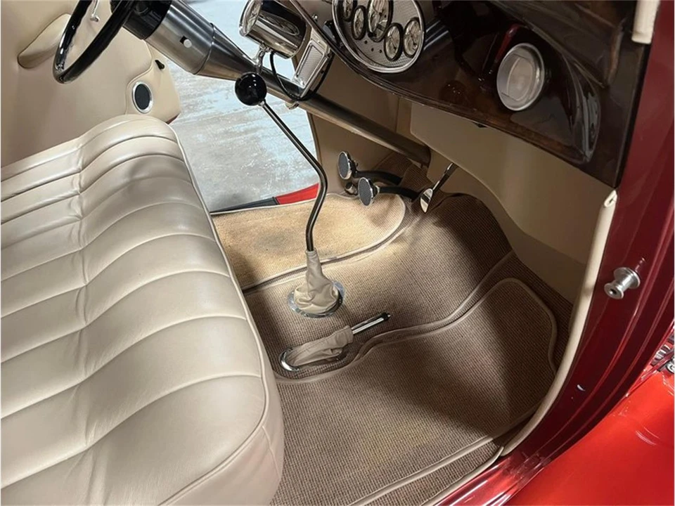 1932 Ford Model 18 & 40 - Image 31 of 31