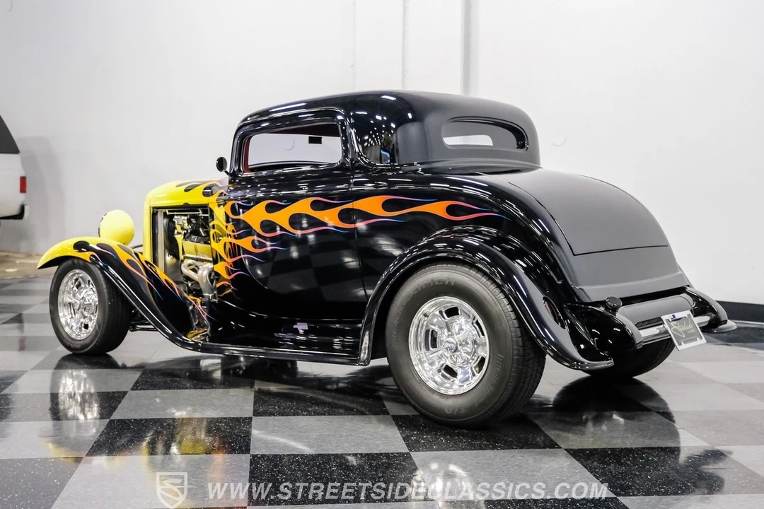 1932 Ford Model 18 & 40 - Image 8 of 12