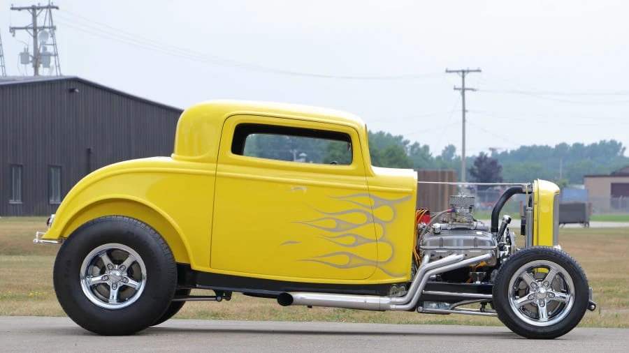 1932 Ford Model 18 & 40 - Image 8 of 12