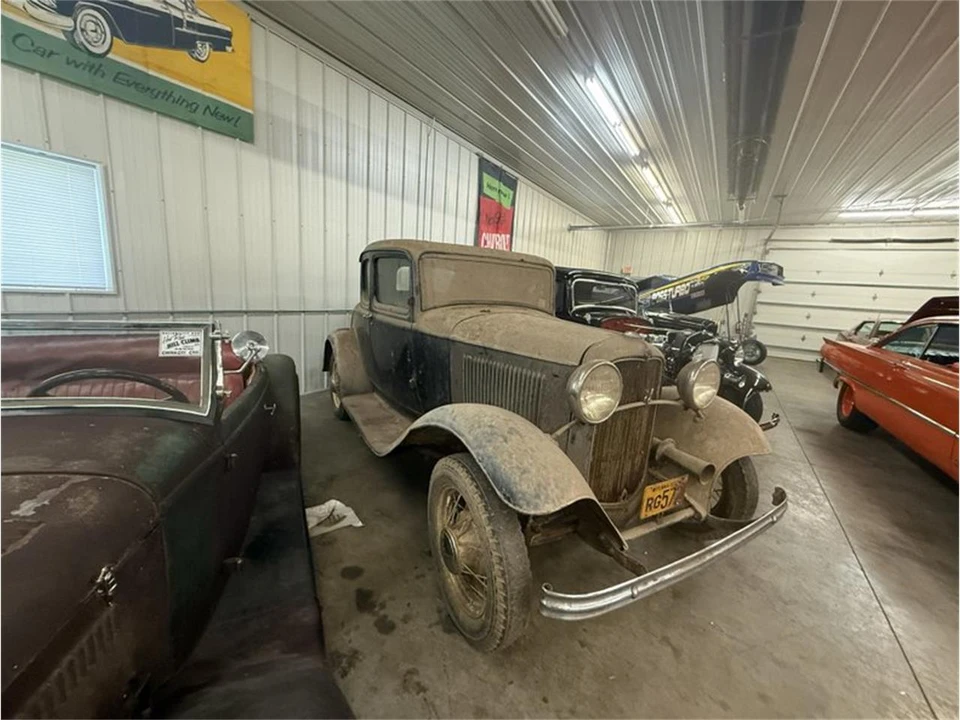 1932 Ford Model 18 & 40 - Image 5 of 18