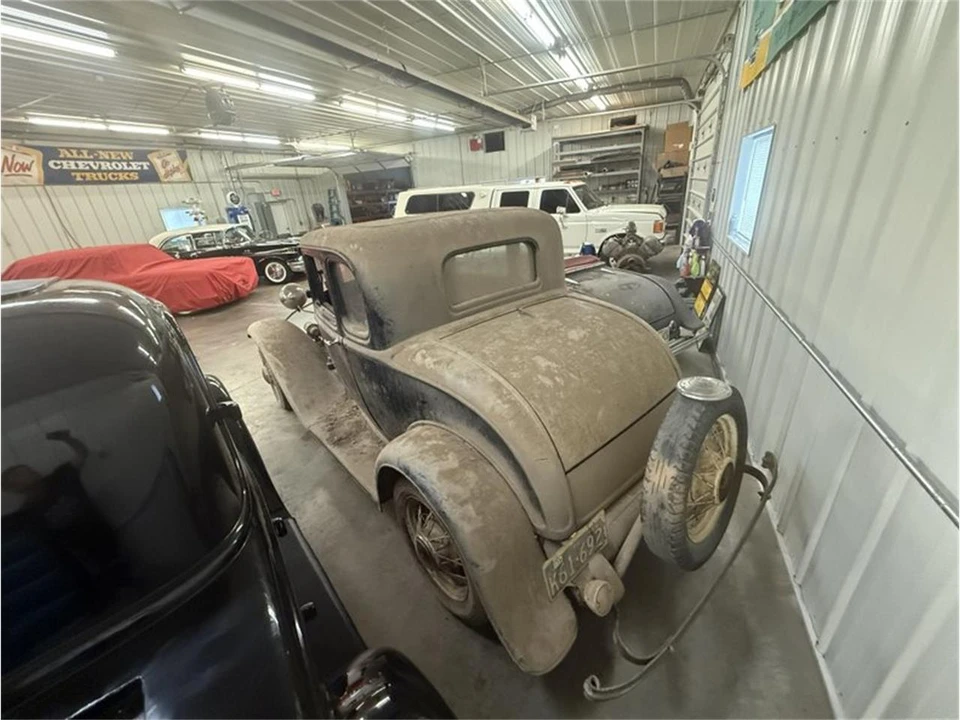 1932 Ford Model 18 & 40 - Image 13 of 18