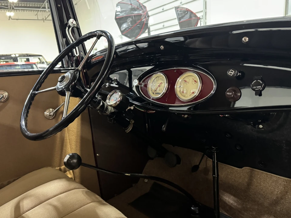 1932 Ford Model 18 & 40 - Image 16 of 31