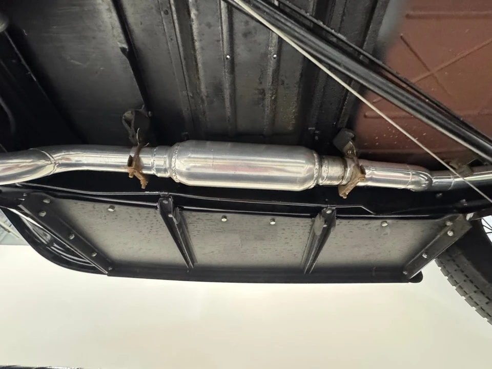 1932 Ford Model 18 & 40 - Image 28 of 29
