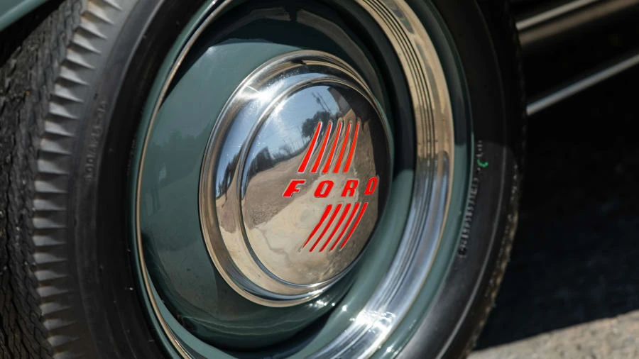 1932 Ford Model 18 & 40 - Image 12 of 18