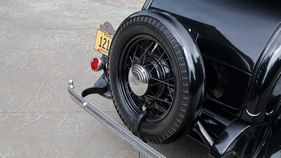 1932 Ford Model 18 & 40 - Image 11 of 21