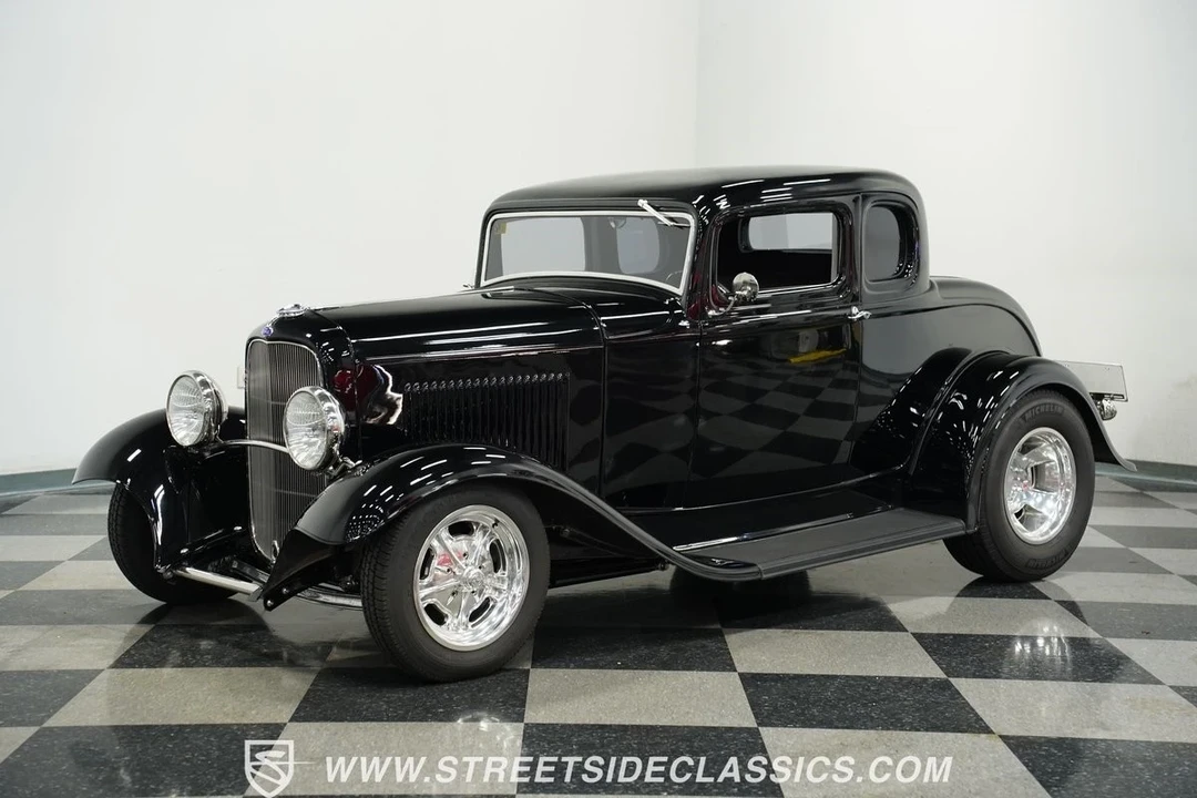 1932 Ford Model 18 & 40 - Image 6 of 12