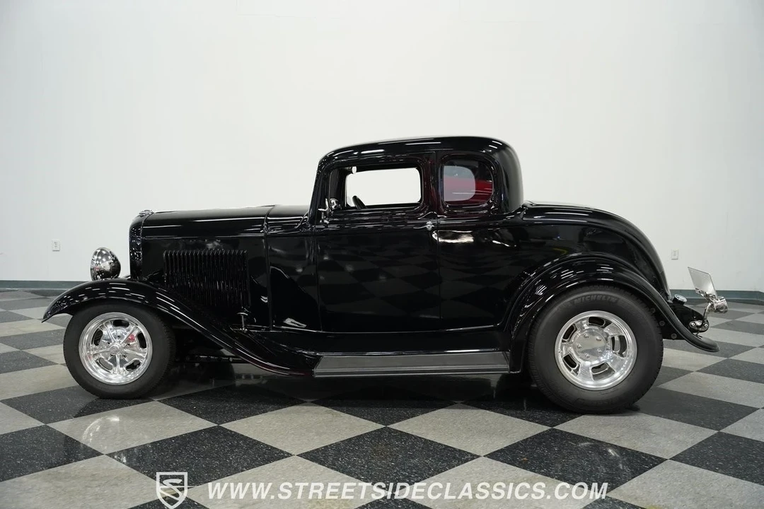 1932 Ford Model 18 & 40 - Image 8 of 12