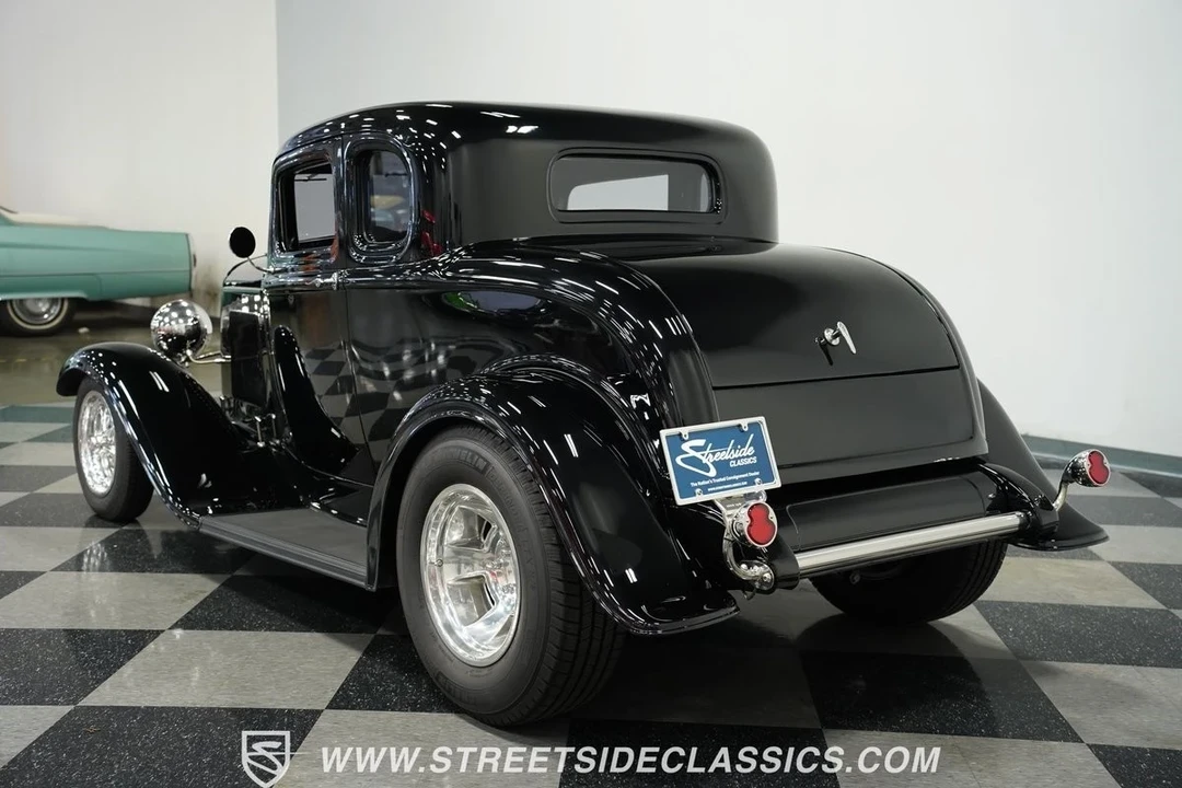 1932 Ford Model 18 & 40 - Image 10 of 12
