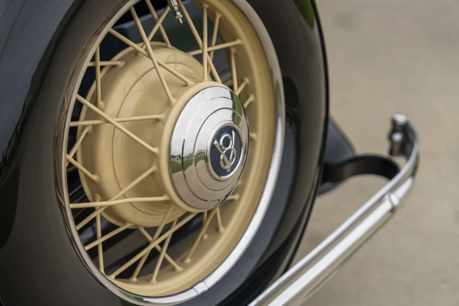 1932 Ford Model 18 & 40 - Image 15 of 31