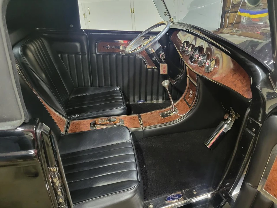 1932 Ford Model 18 & 40 - Image 19 of 23