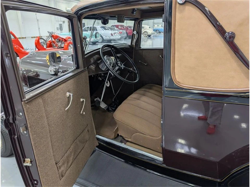 1932 Ford Model 18 & 40 - Image 9 of 17