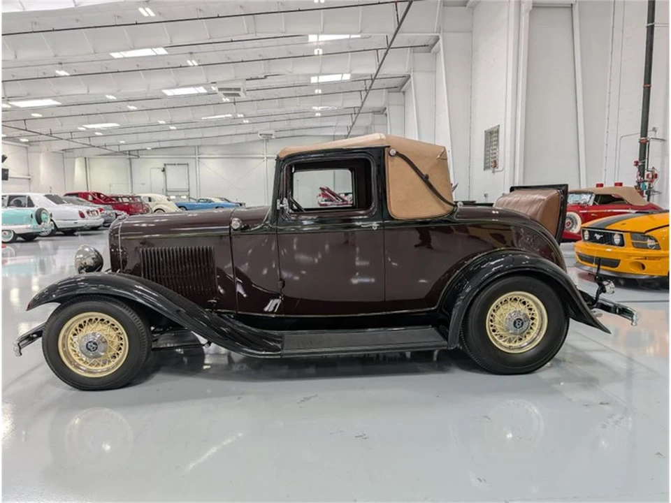 1932 Ford Model 18 & 40 - Image 3 of 17