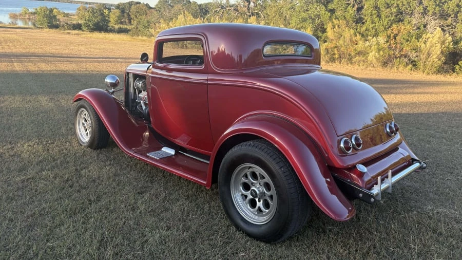 1932 Ford Model 18 & 40 - Image 2 of 16