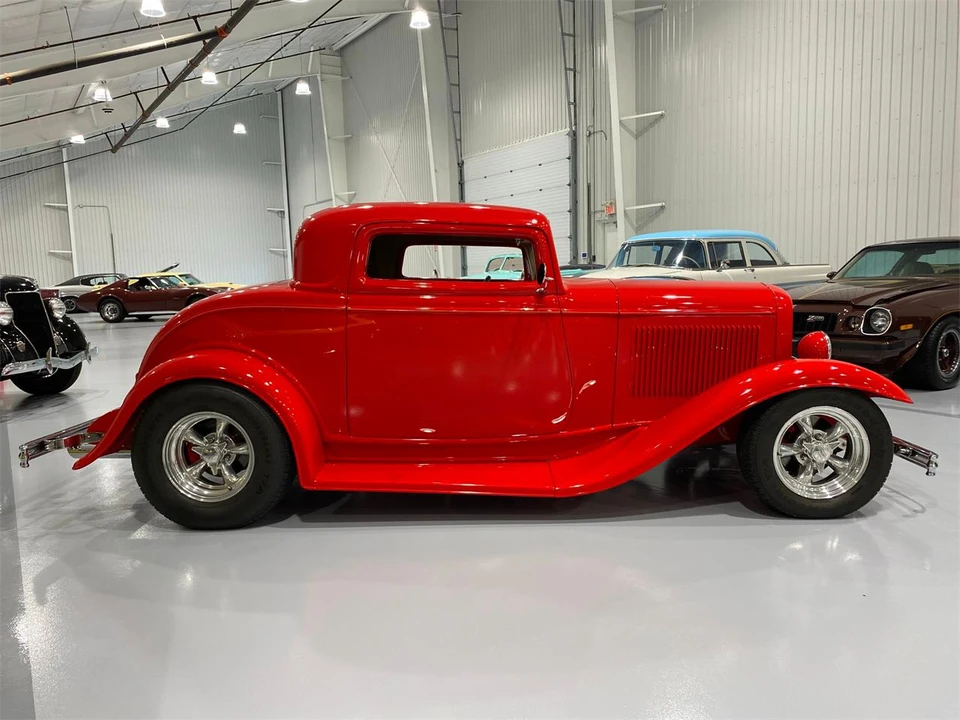 1932 Ford Model 18 & 40 - Image 4 of 23
