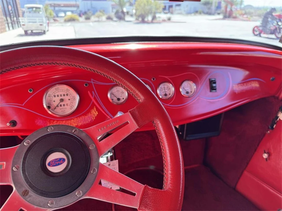 1932 Ford Model 18 & 40 - Image 9 of 31