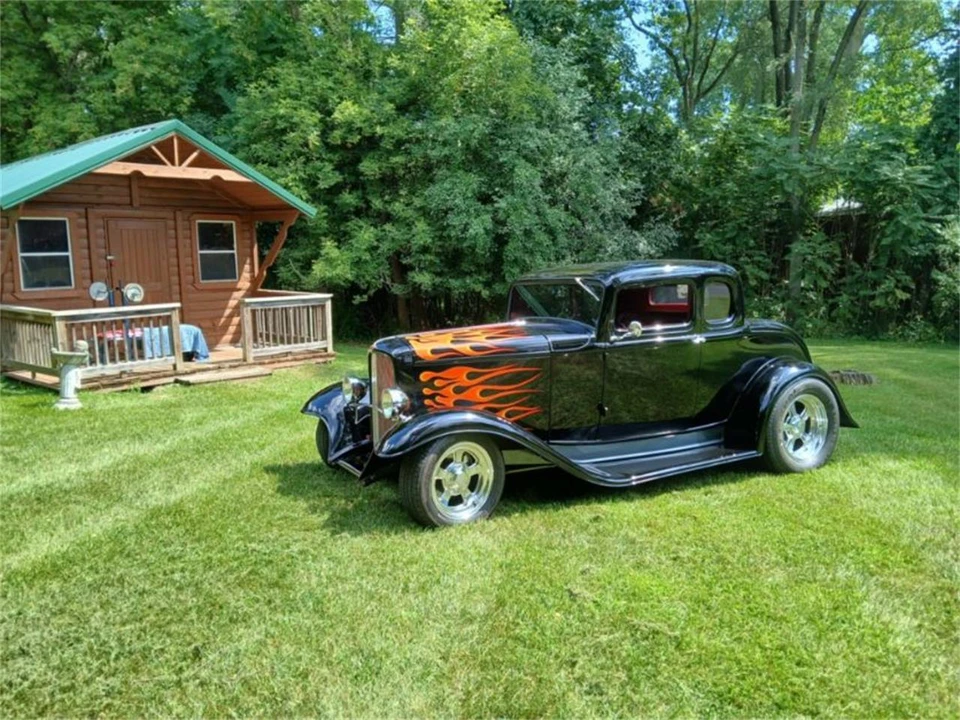 1932 Ford Model 18 & 40 - Image 2 of 11