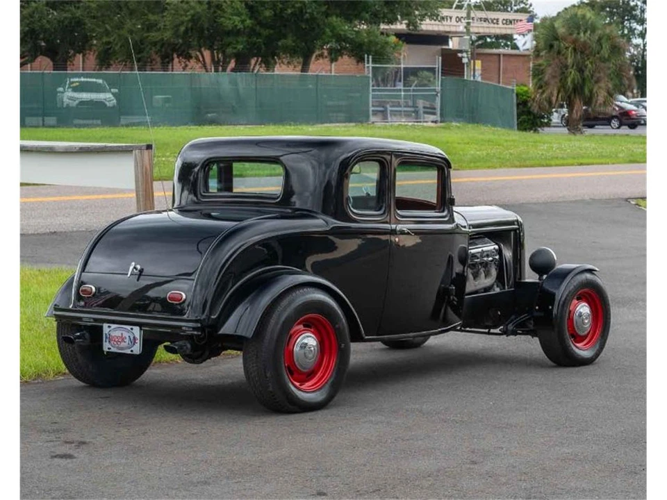1932 Ford Model 18 & 40 - Image 4 of 11