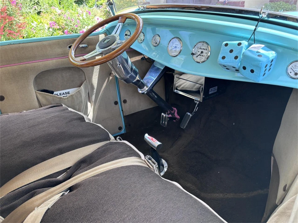 1932 Ford Model 18 & 40 - Image 8 of 9