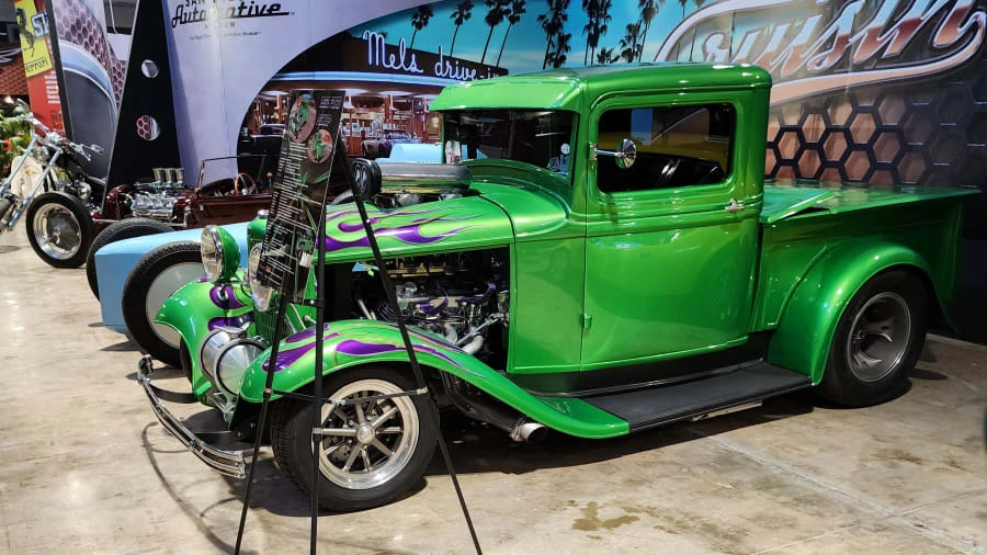 1932 Ford Model 18 & 40 - Image 8 of 17