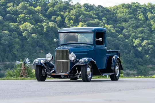 1932 Ford Custom Pickup