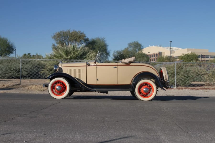 1932 Ford Model 18 & 40 - Image 2 of 11