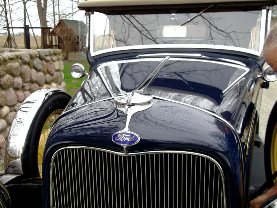 1932 Ford Model 18 & 40 - Image 9 of 12