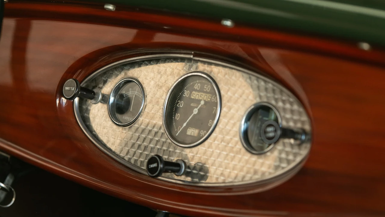 1932 Ford Model 18 & 40 - Image 10 of 19