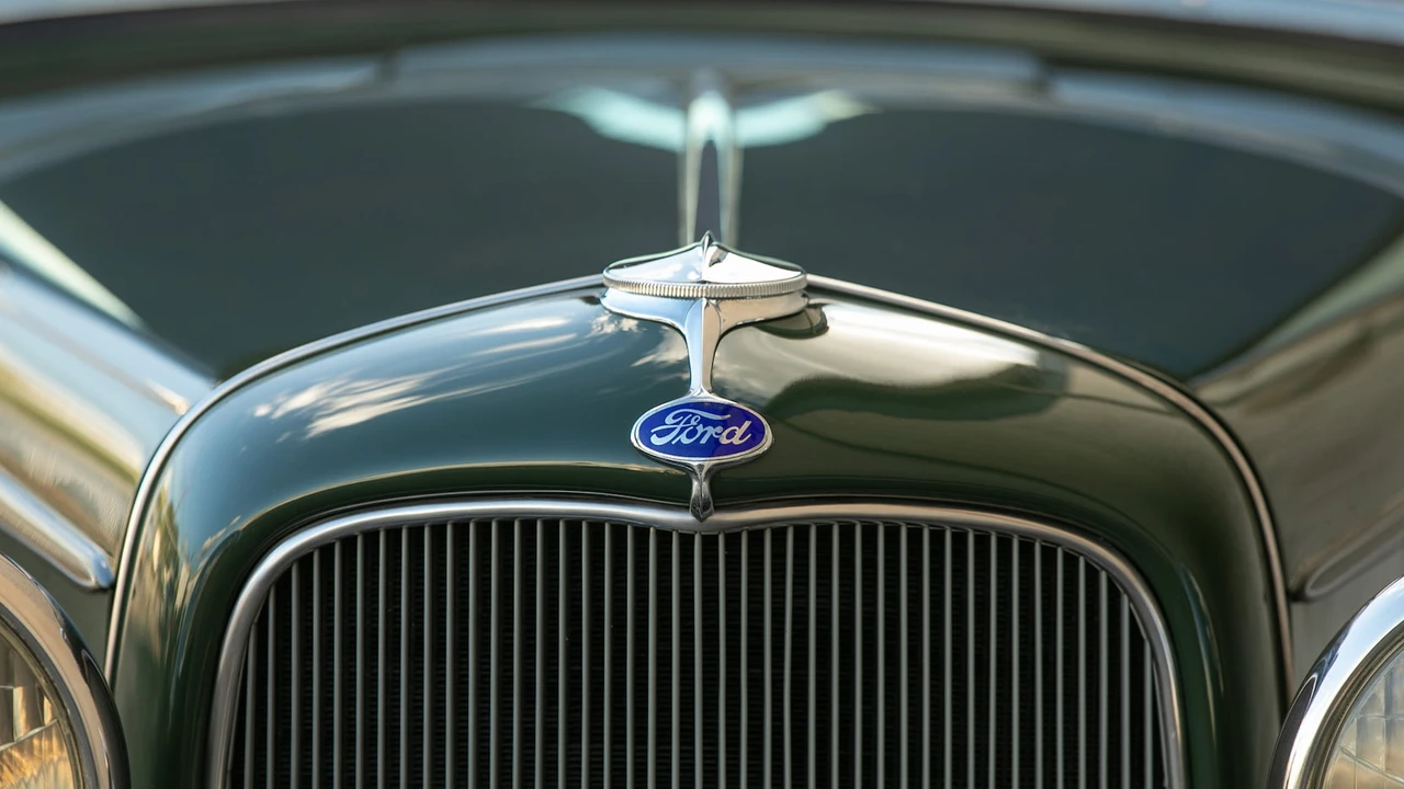 1932 Ford Model 18 & 40 - Image 9 of 19