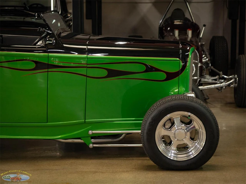 1932 Ford Model 18 & 40 - Image 4 of 31