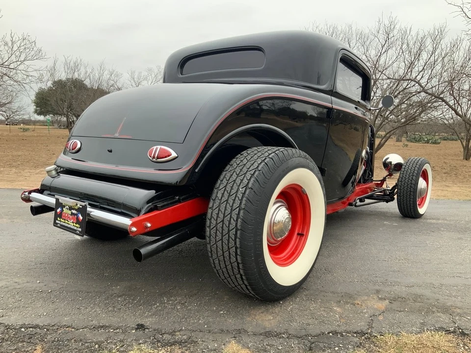 1932 Ford Model 18 & 40 - Image 6 of 12
