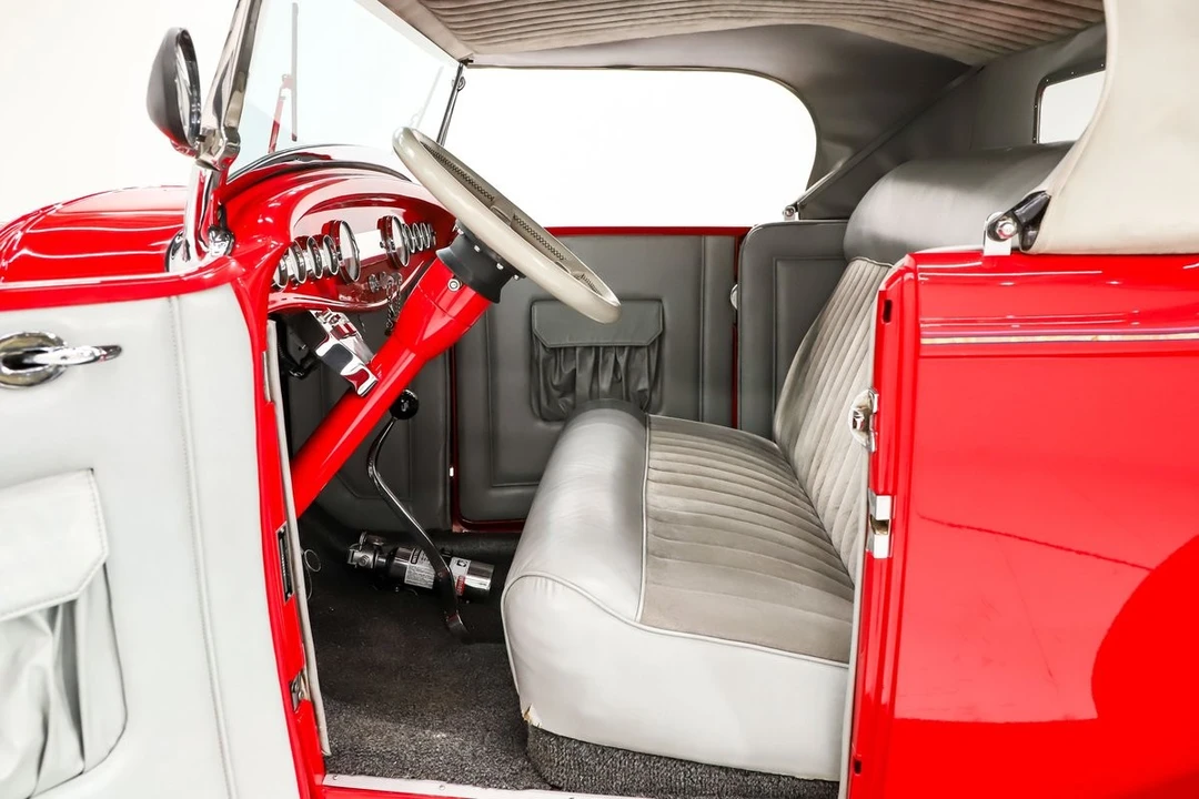 1932 Ford Model 18 & 40 - Image 25 of 31