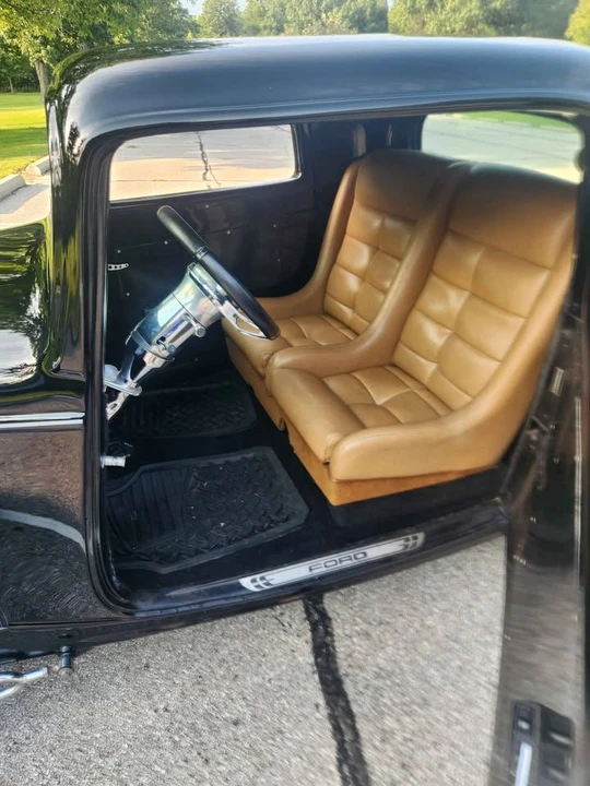 1932 Ford Model 18 & 40 - Image 2 of 10