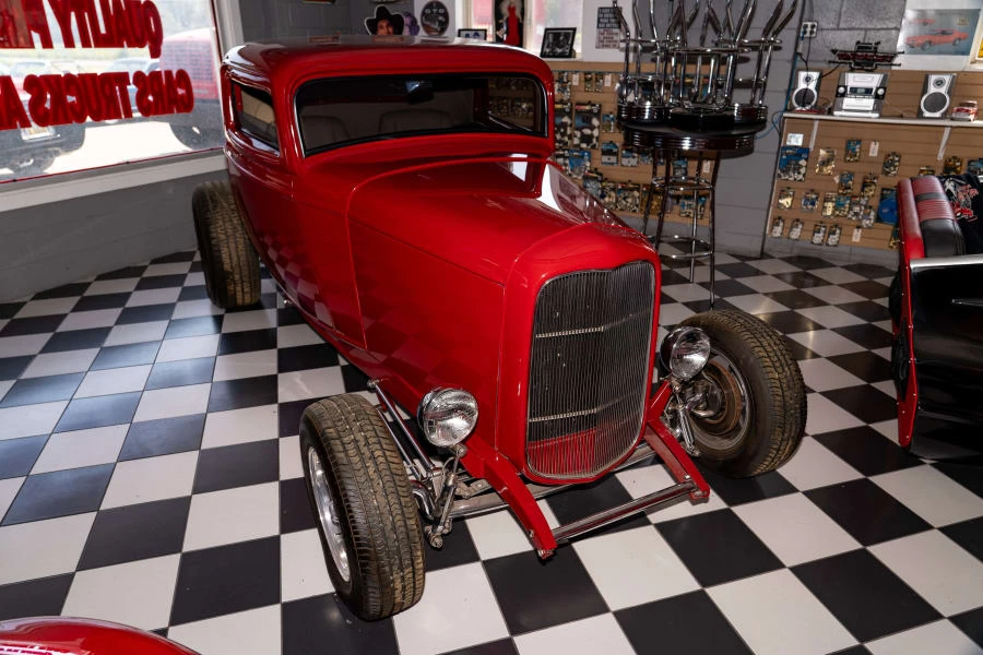 1932 Ford Hot Rod - Image 2 of 13