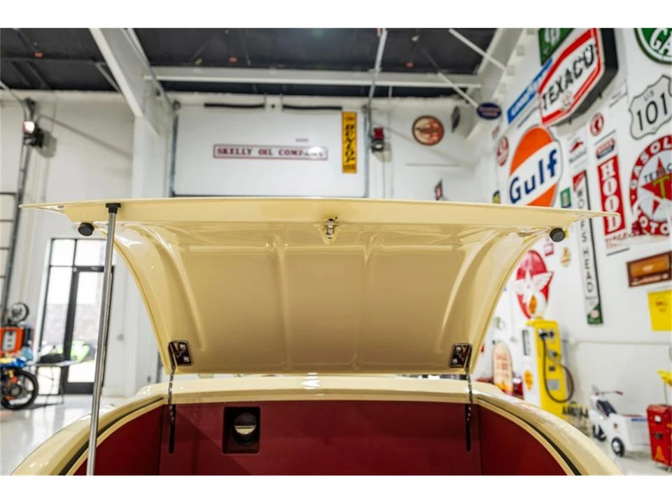 1932 Ford Model 18 & 40 - Image 30 of 31