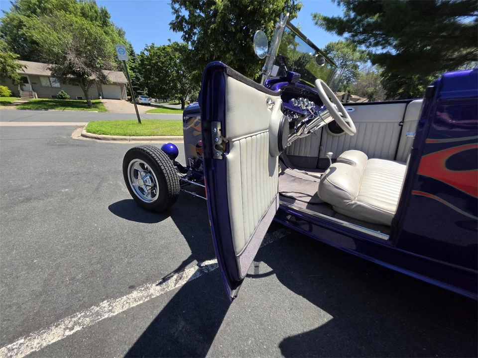 1932 Ford Model 18 & 40 - Image 26 of 31