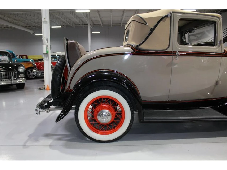 1932 Ford Model 18 & 40 - Image 23 of 31