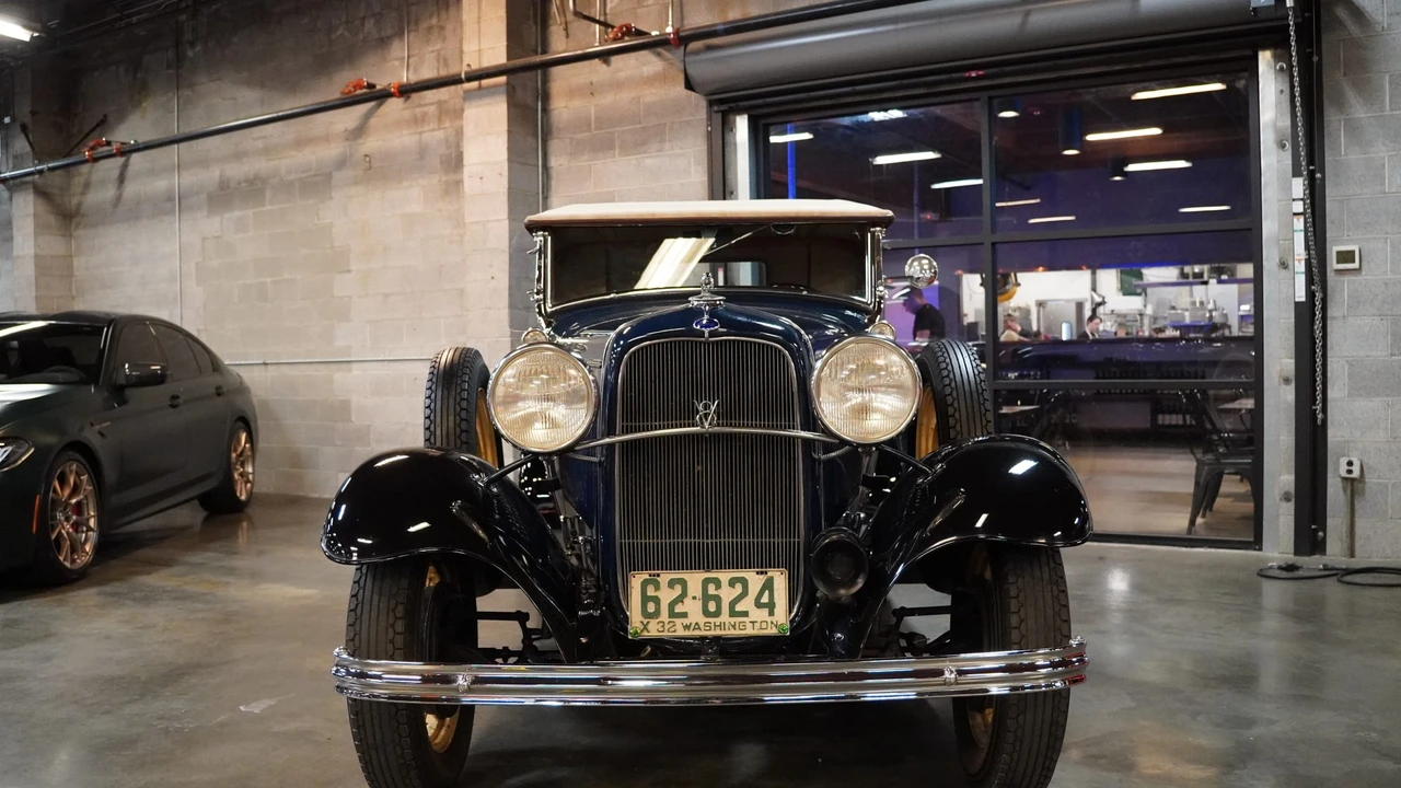 1932 Ford Model 18 & 40 - Image 18 of 31