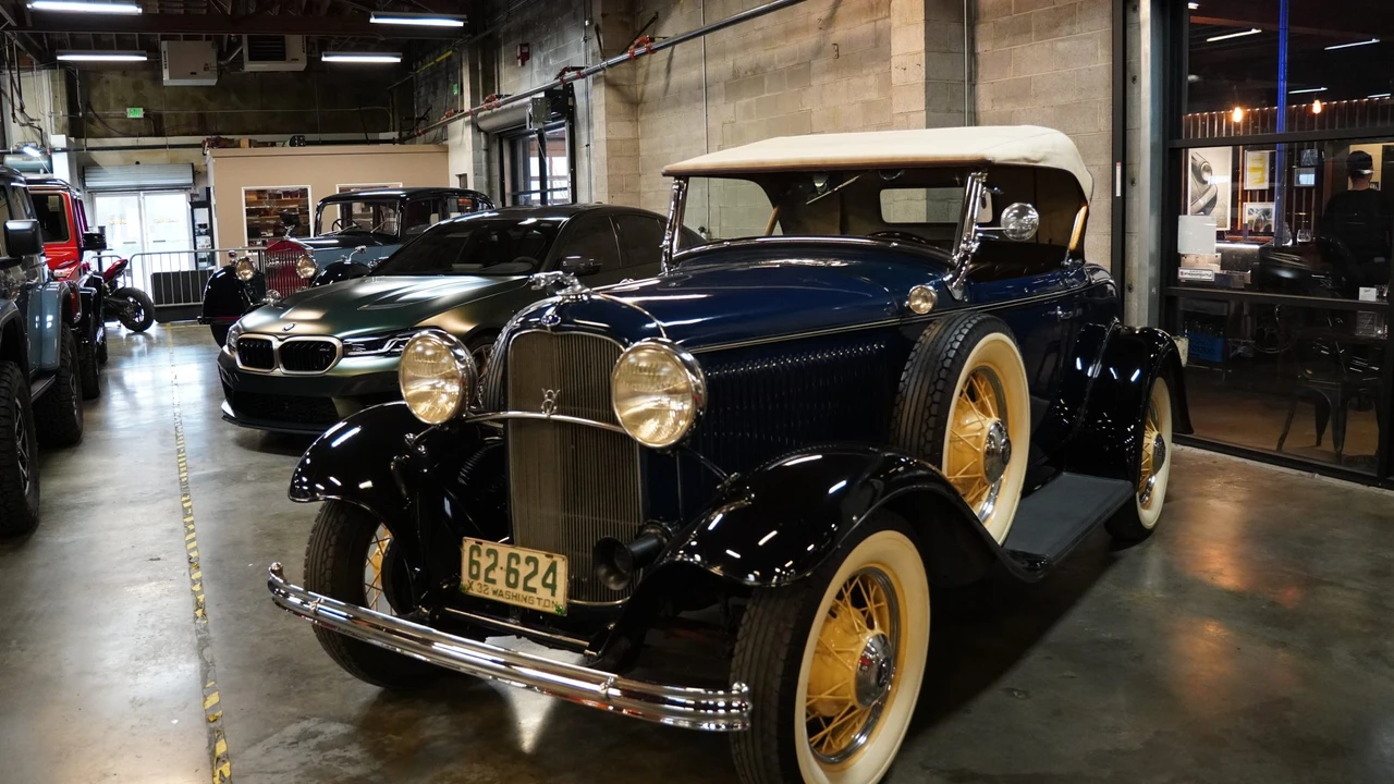 1932 Ford Model 18 & 40 - Image 24 of 31