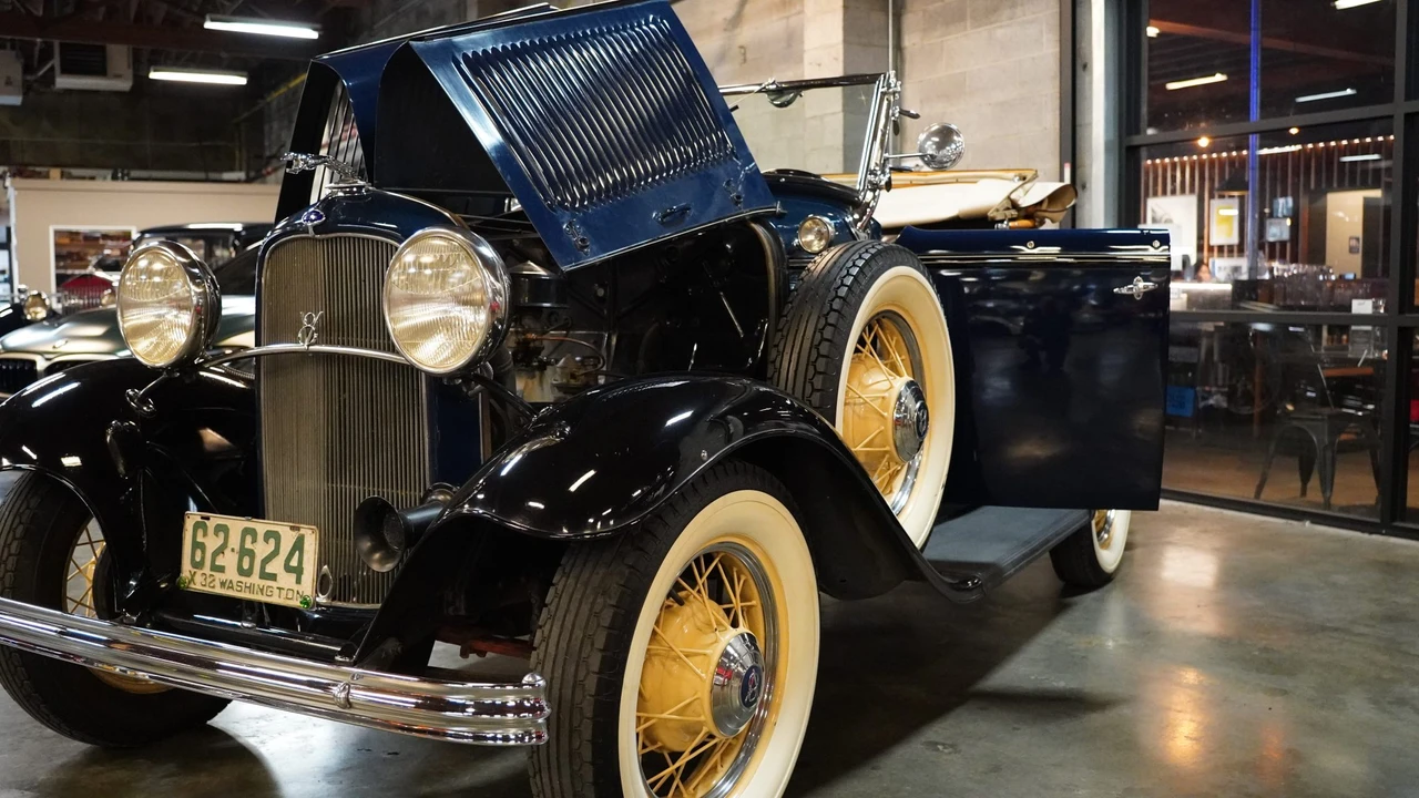 1932 Ford Model 18 & 40 - Image 28 of 31