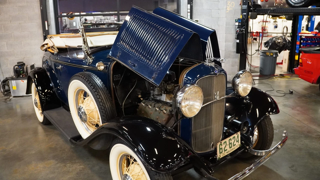 1932 Ford Model 18 & 40 - Image 27 of 31