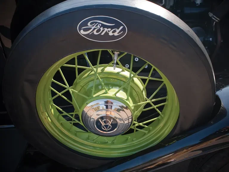 1932 Ford Model 18 & 40 - Image 17 of 20