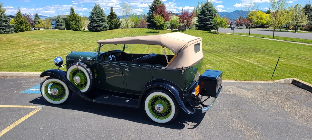 1932 Ford Model 18 & 40 - Image 2 of 31