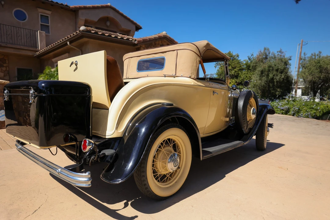 1932 Ford Model 18 & 40 - Image 21 of 31