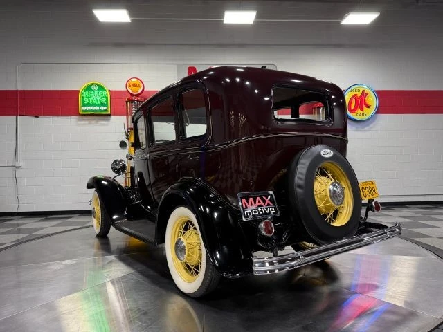 1932 Ford Model 18 & 40 - Image 10 of 12
