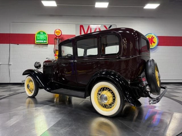 1932 Ford Model 18 & 40 - Image 9 of 12