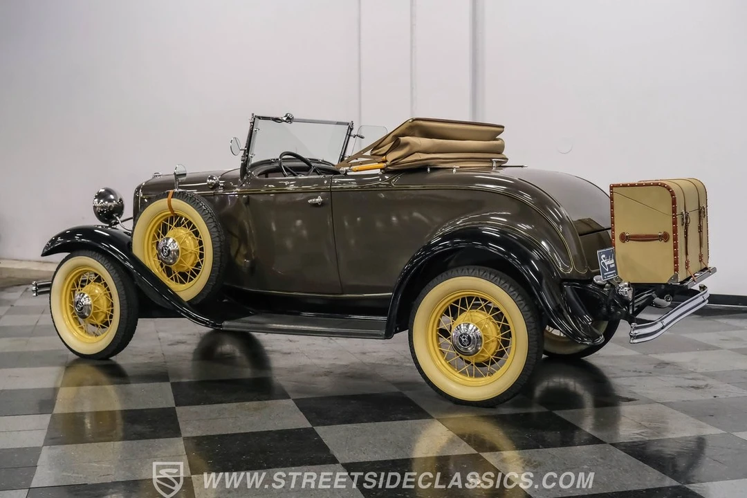 1932 Ford Model 18 & 40 - Image 9 of 12