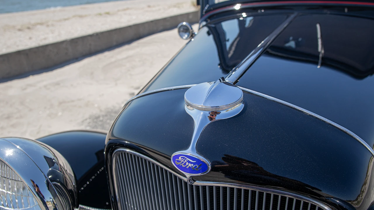1932 Ford Model 18 & 40 - Image 13 of 31