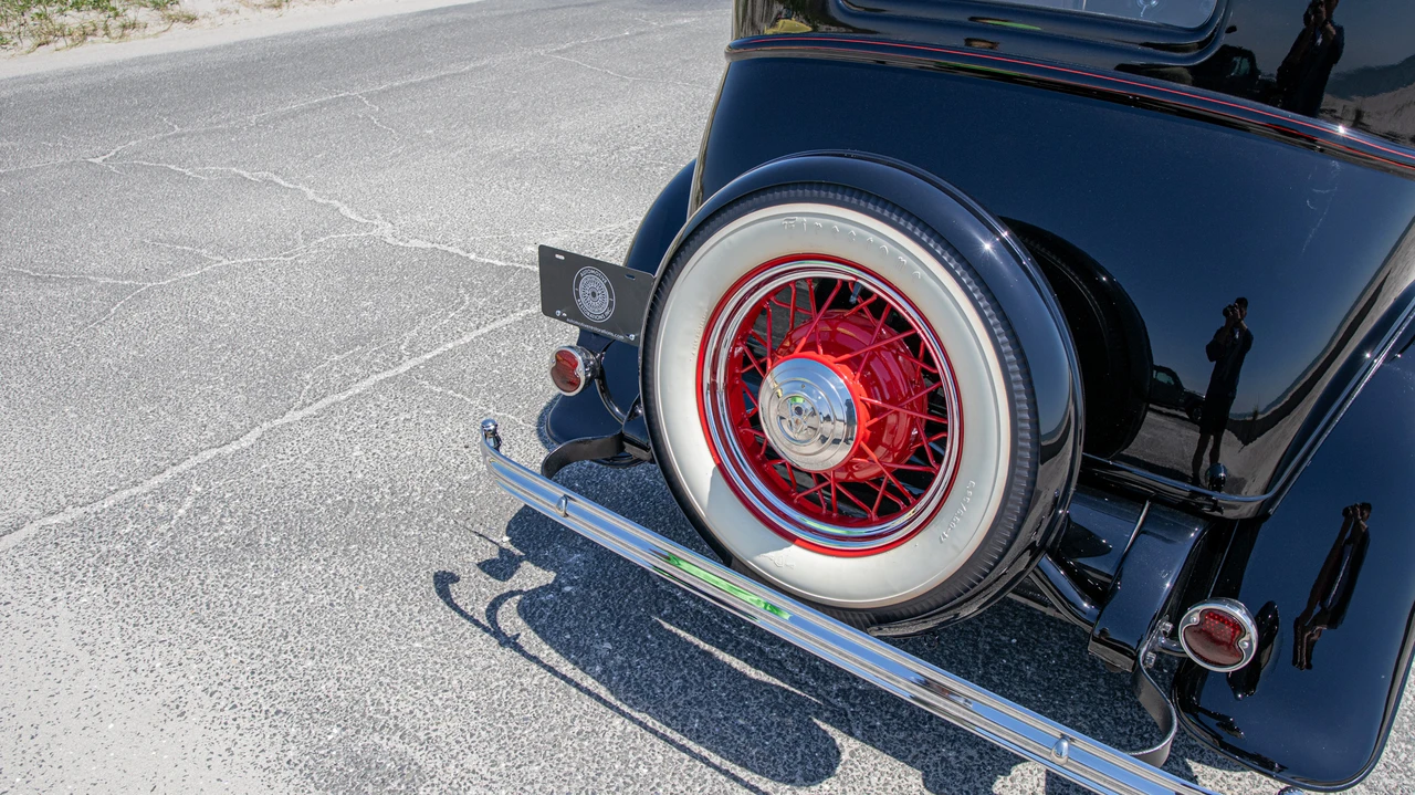 1932 Ford Model 18 & 40 - Image 26 of 31