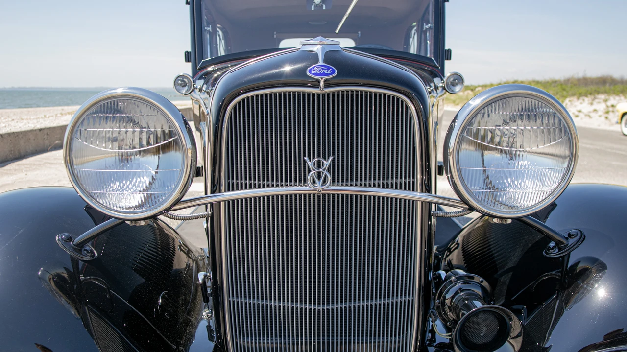 1932 Ford Model 18 & 40 - Image 11 of 31